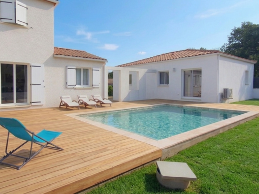 MRN – Création d&rsquo;un studio et d&rsquo;un garage avec piscine